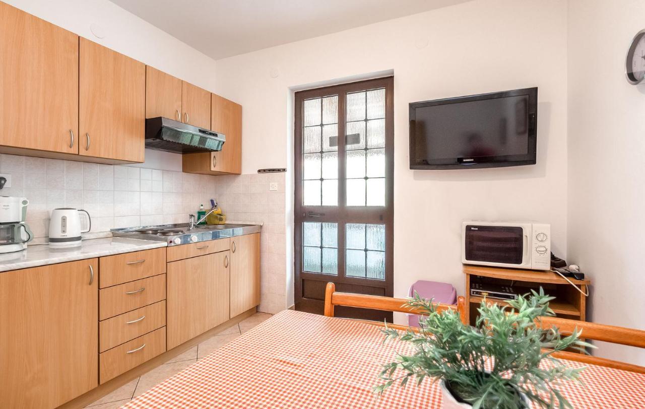 Appartement Milo à Poreč Extérieur photo