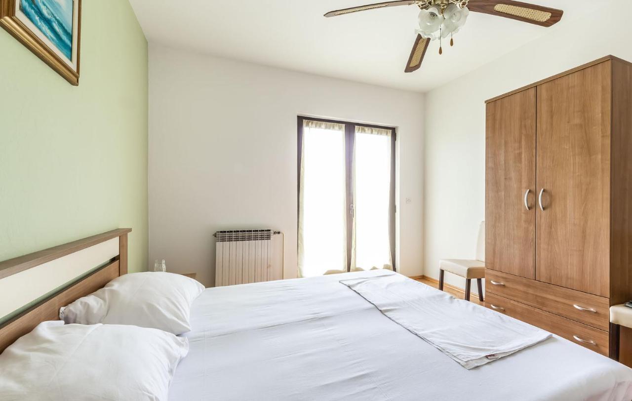 Appartement Milo à Poreč Extérieur photo