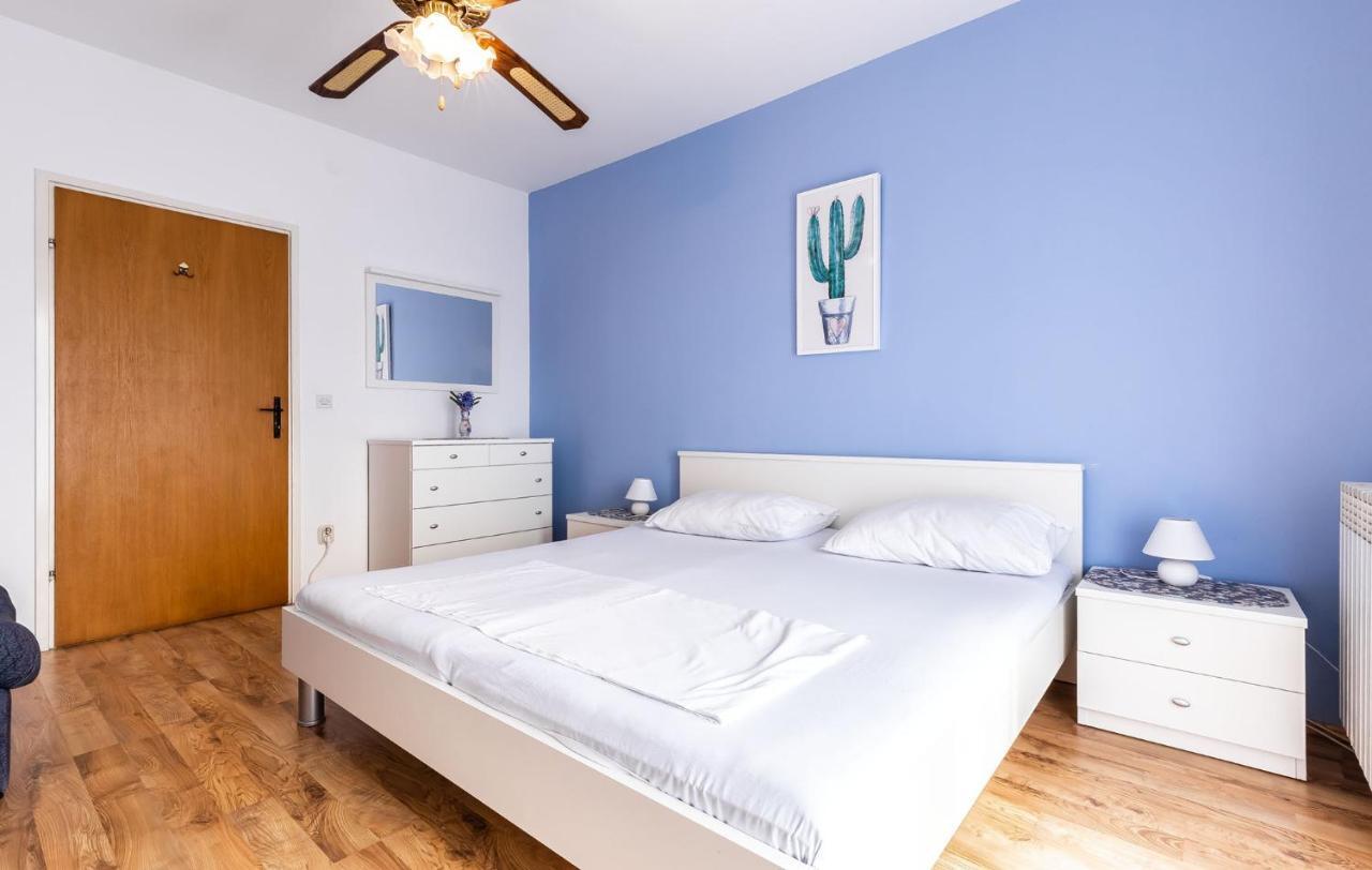Appartement Milo à Poreč Extérieur photo