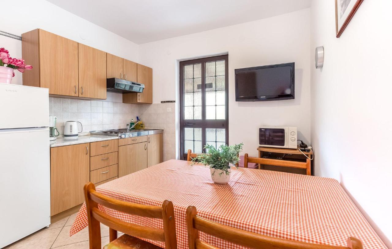Appartement Milo à Poreč Extérieur photo